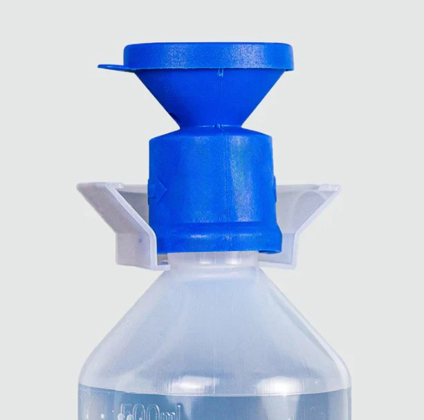 S4 500ml Eye Wash With Eye Shower and Wall Mount Bracket - Image 2